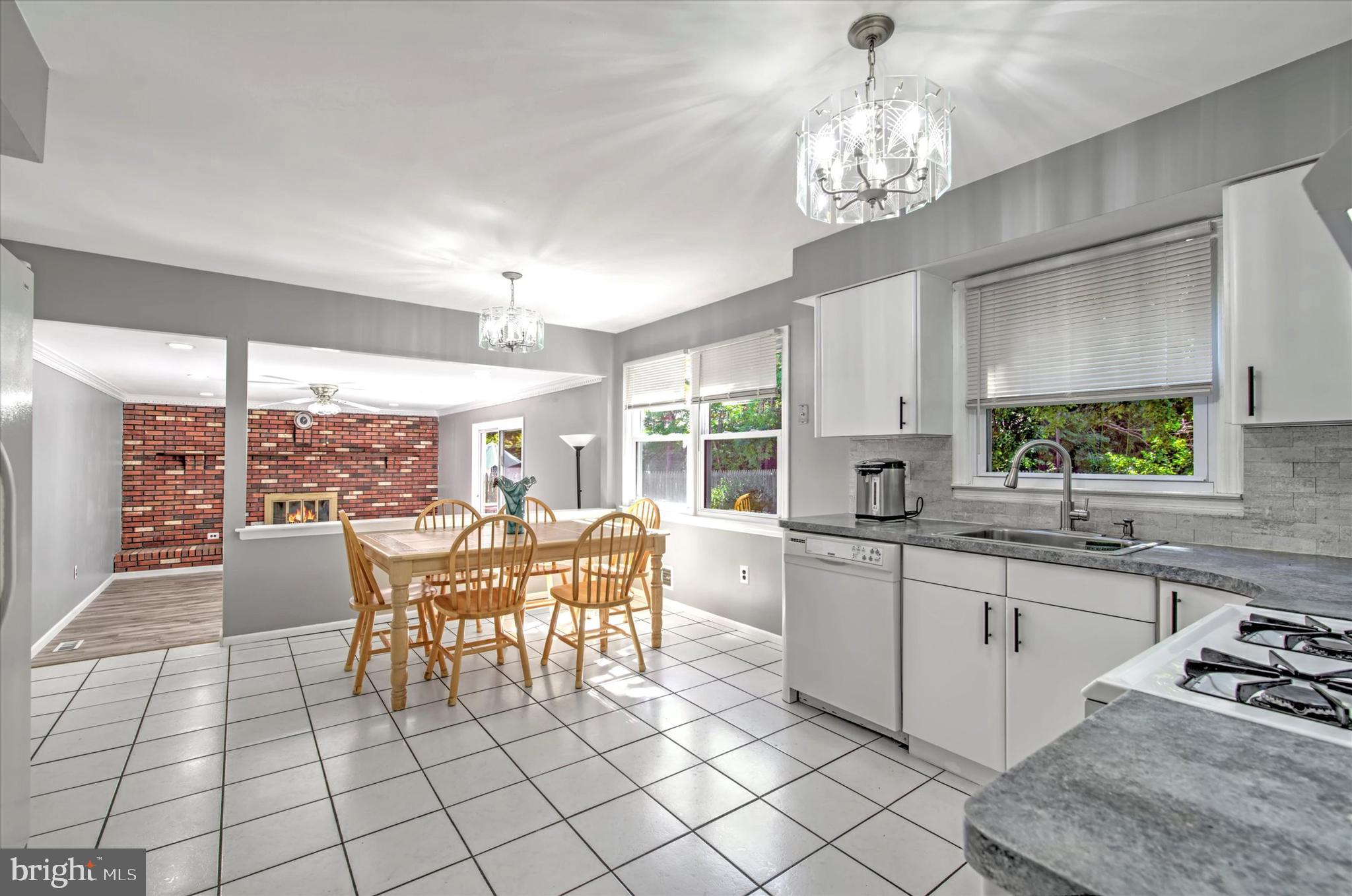 28 Tally Road Hamilton, NJ 08619 - Photo 15 of 36