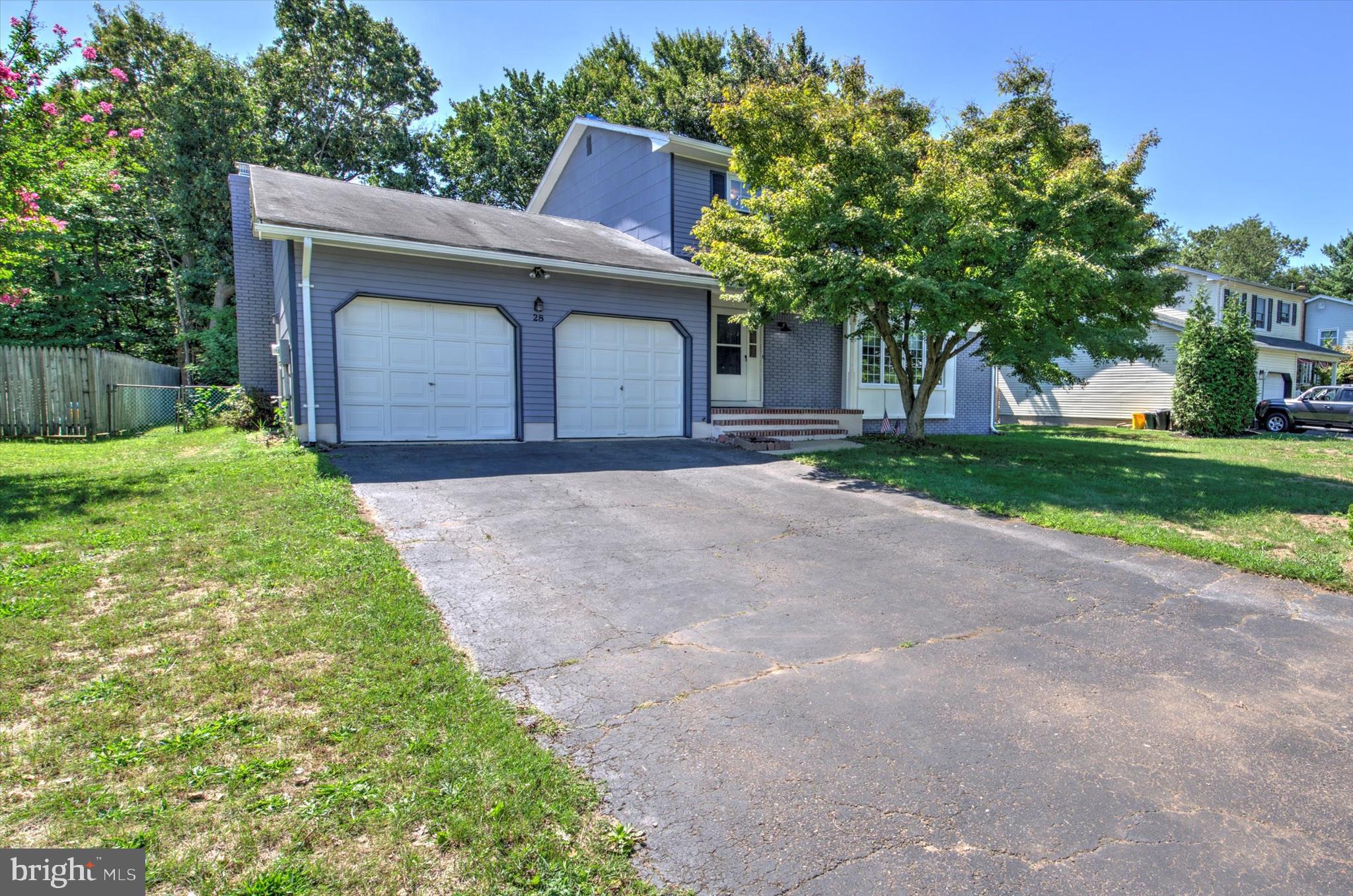 28 Tally Road Hamilton, NJ 08619 - Photo 2 of 36