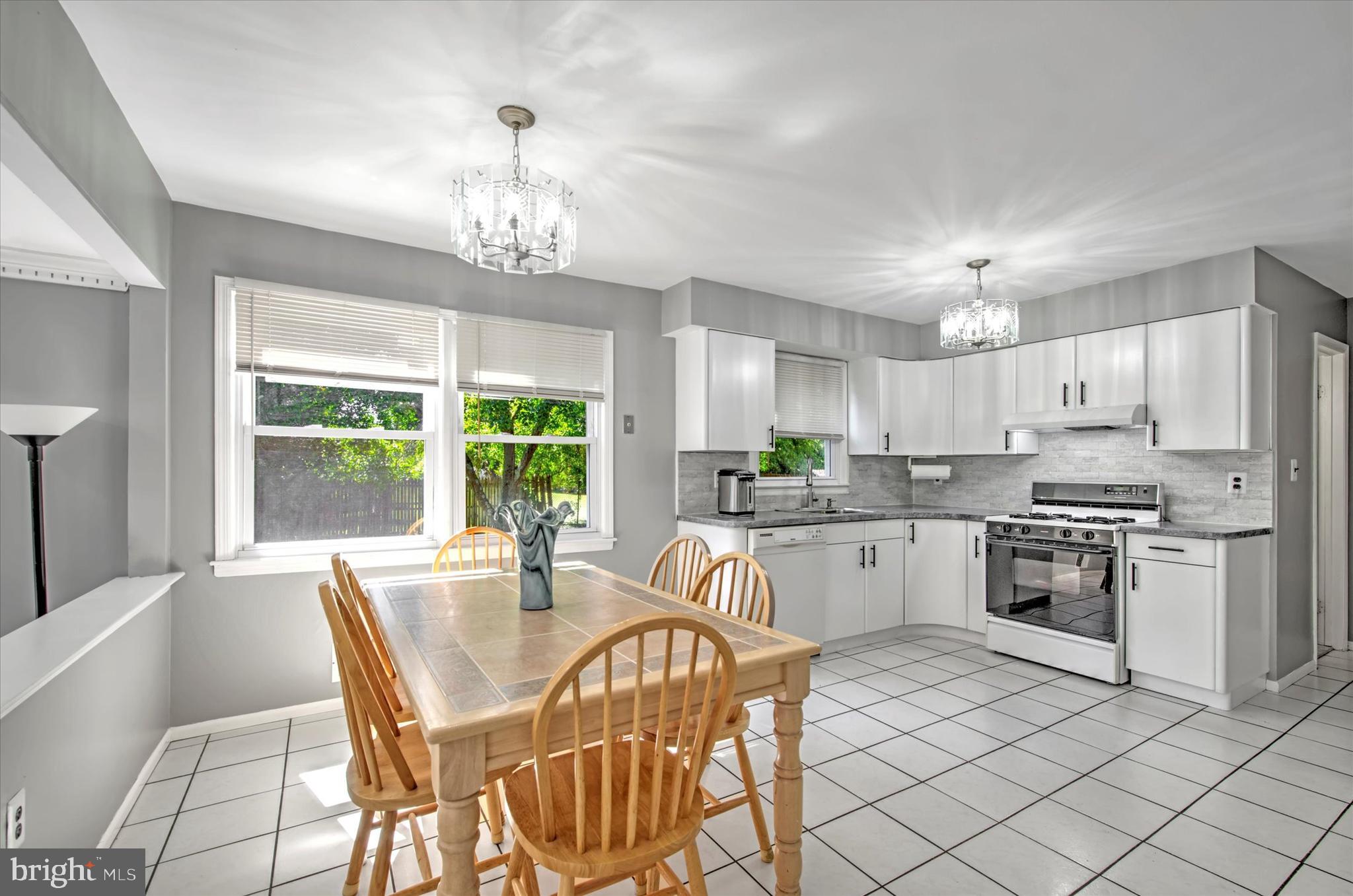 28 Tally Road Hamilton, NJ 08619 - Photo 21 of 36