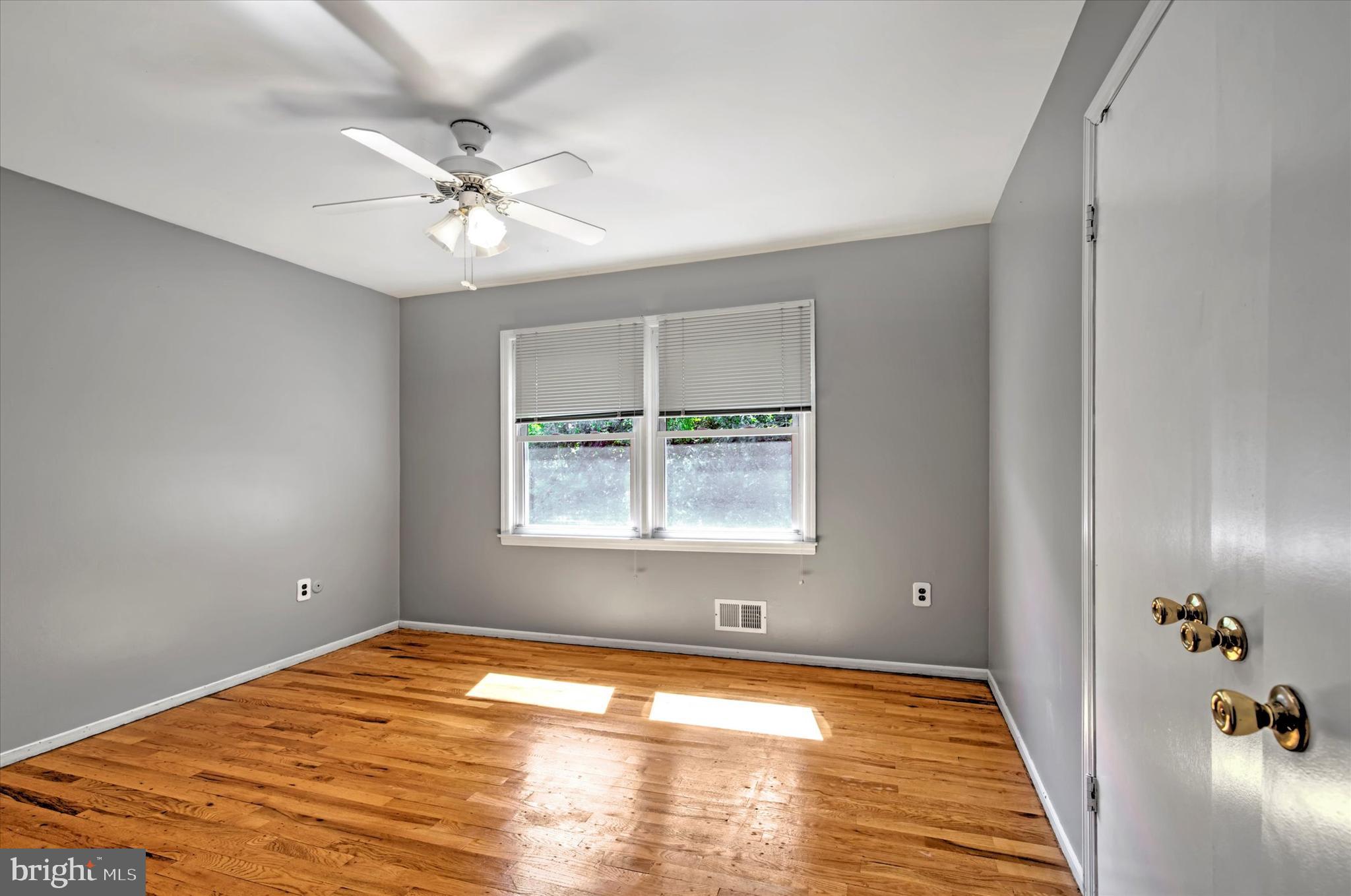 28 Tally Road Hamilton, NJ 08619 - Photo 26 of 36