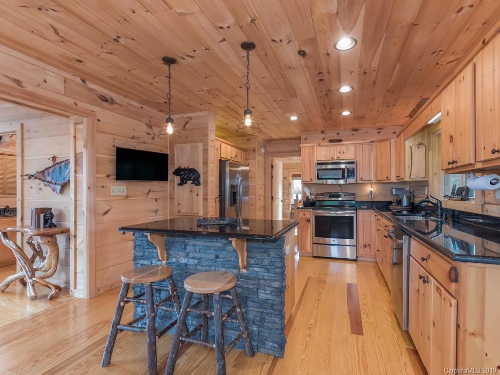 170 Legend Drive Mill Spring, NC 28756 - Photo 15 of 41 Gallery Image 15
