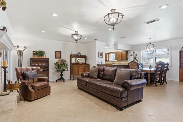 $435,000 | 116 Cromeans Street, Jacksboro, TX 76458