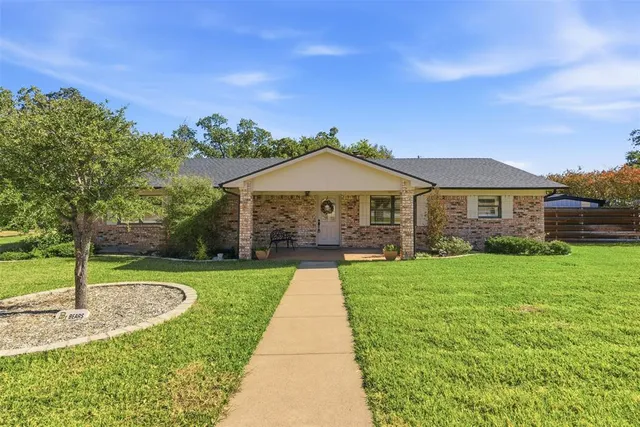 $435,000 | 116 Cromeans Street, Jacksboro, TX 76458
