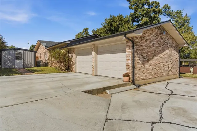 $435,000 | 116 Cromeans Street, Jacksboro, TX 76458