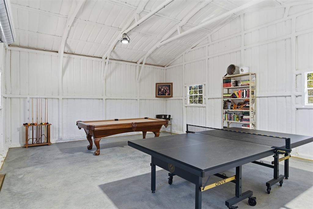 116 Cromeans Street Jacksboro, TX 76458 - Photo 29 of 32 a view of a workspace with furniture