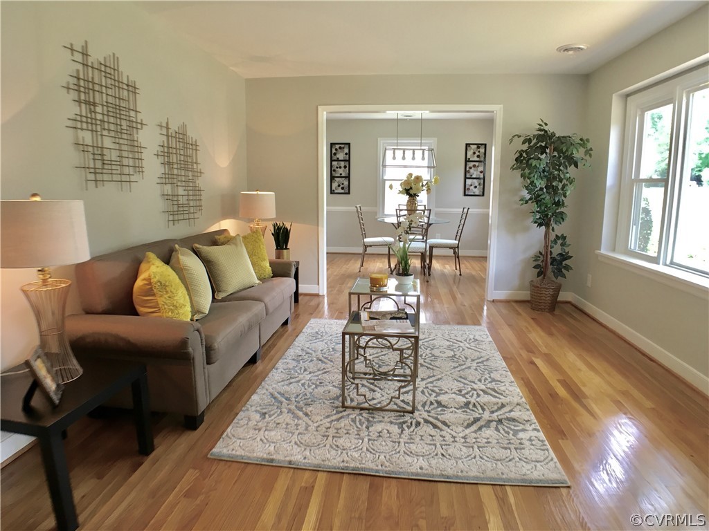 8569 Sutherland Road Chesterfield, VA 23236 - Photo 3 of 33 Gallery Image 3