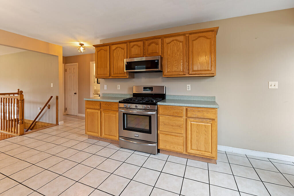 104 Old Lisbon Road Lewiston, ME 04240 - Photo 20 of 85 14_BP5A0213_DxO_mls