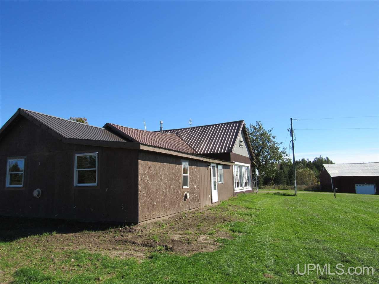 5226 Co Road Rock, MI 49880 - Photo 9 of 34