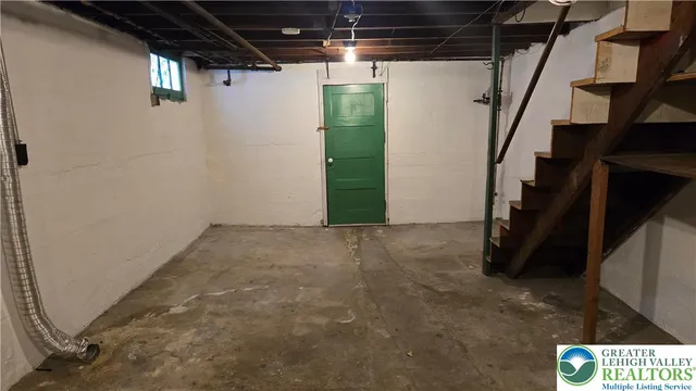 $1,850 | 926 East Tilghman Street, Allentown, PA 18109