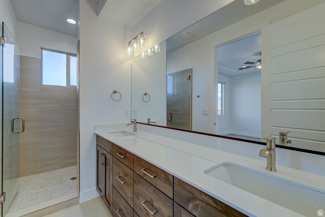2072 W. 320 S. Hurricane, UT 84737 - Photo 30 of 46 Primary Bathroom with LARGE Tiled shower