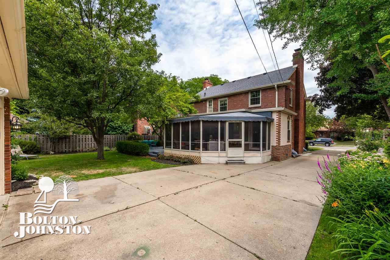 711 Barrington Road Grosse Pointe Park, MI 48215 - Photo 34 of 43