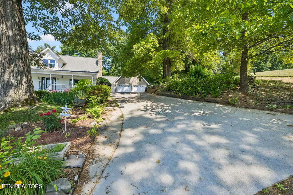 133 Rolling Hills Rutledge, TN 37861 - Photo 35 of 40 Private Driveway