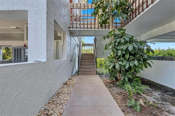 $2,700 | 4403 7th Street East, Unit 4, Ellenton, FL 34222