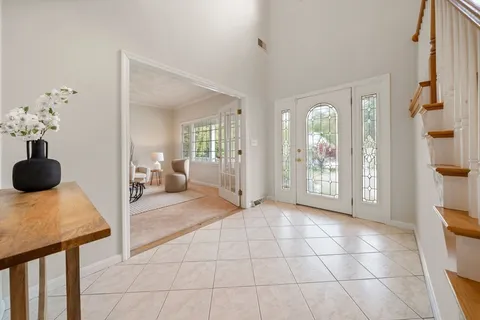$1,498,000 | 5 Dublin Circle, Burlington, MA 01803