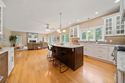 $1,498,000 | 5 Dublin Circle, Burlington, MA 01803
