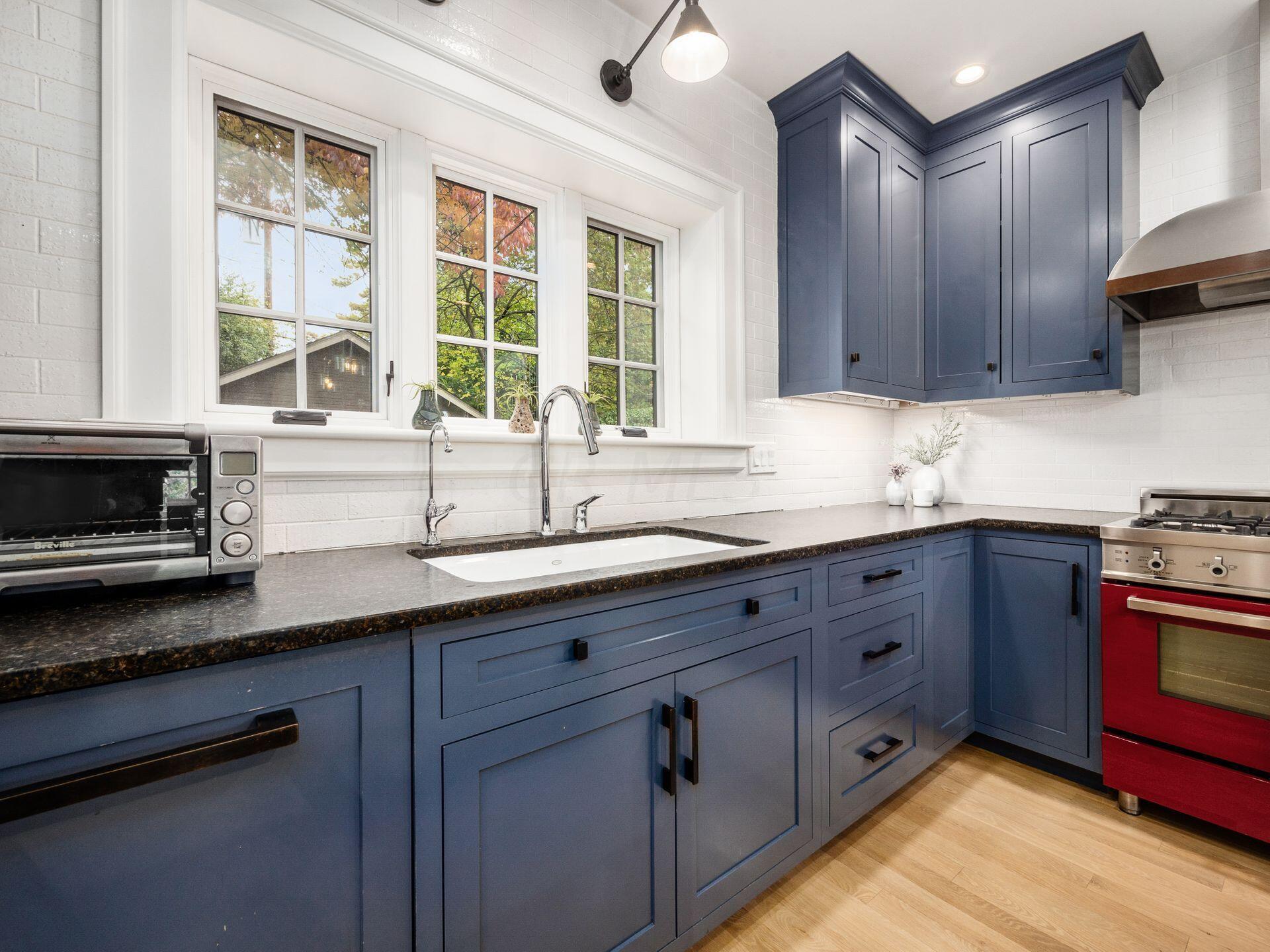 2070 Fairfax Road Columbus, OH 43221 - Photo 14 of 59 014_b1ebeb_N 7020 Fairfax 029