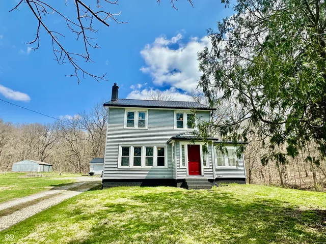 $359,900 | 749 South River Road, Covington, IN 47932