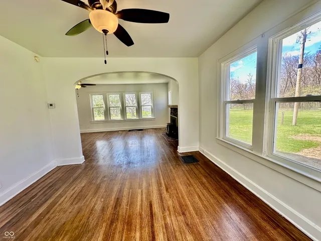 $359,900 | 749 South River Road, Covington, IN 47932