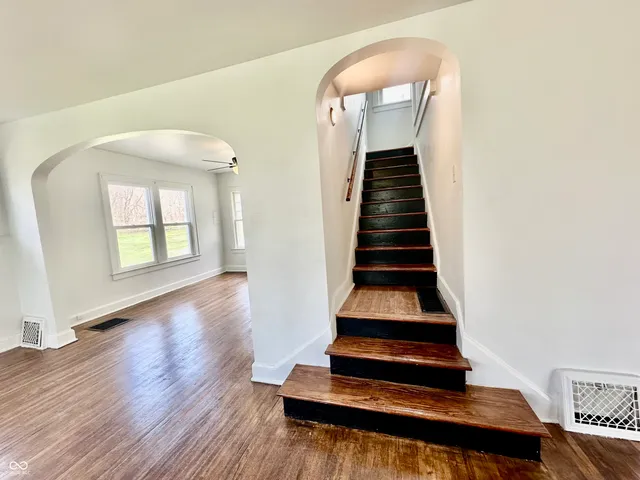 $359,900 | 749 South River Road, Covington, IN 47932