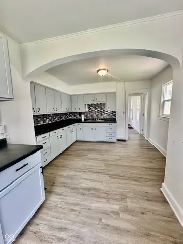 $359,900 | 749 South River Road, Covington, IN 47932