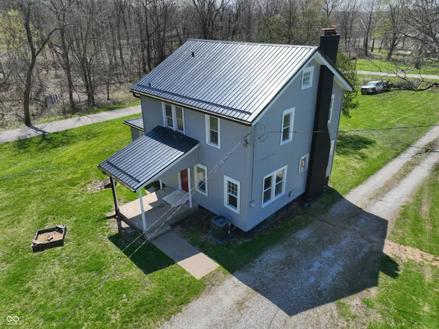 $359,900 | 749 South River Road, Covington, IN 47932