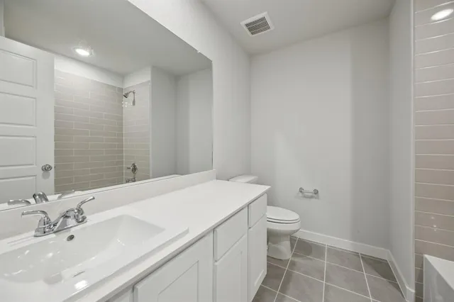 $314,990 | 230 Lost Crk Trail, Greenville, TX 75402