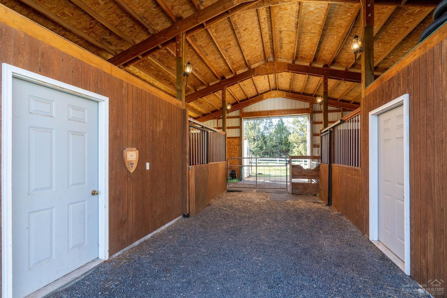 64490 Research Road Bend, OR 97703 - Photo 24 of 25 Additional Photo