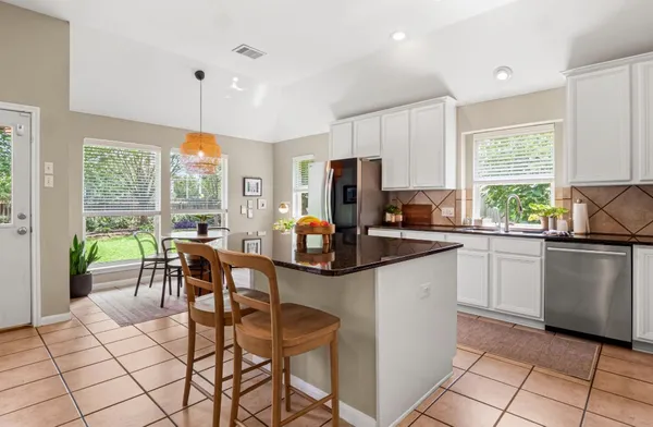 $3,100 | 5104 Jacobs Creek Court, Austin, TX 78749