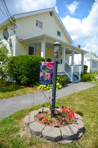 $279,900 | 173 Chamberlain Street, Brewer, ME 04412