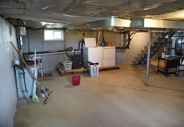 $279,900 | 173 Chamberlain Street, Brewer, ME 04412