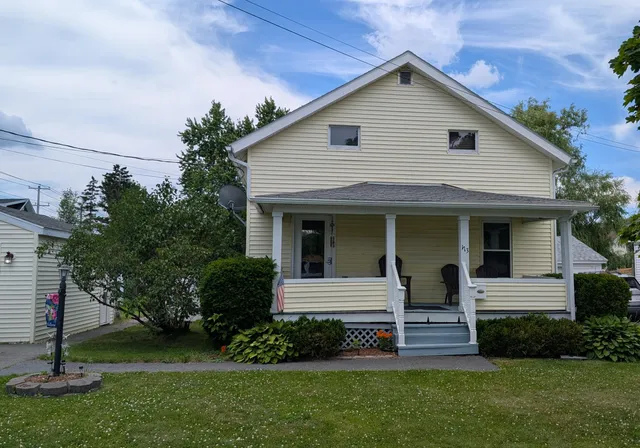 $279,900 | 173 Chamberlain Street, Brewer, ME 04412