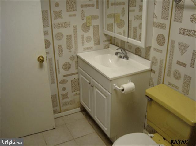 3401 Holly Road Dover, PA 17315 - Photo 9 of 24 Gallery Image 9