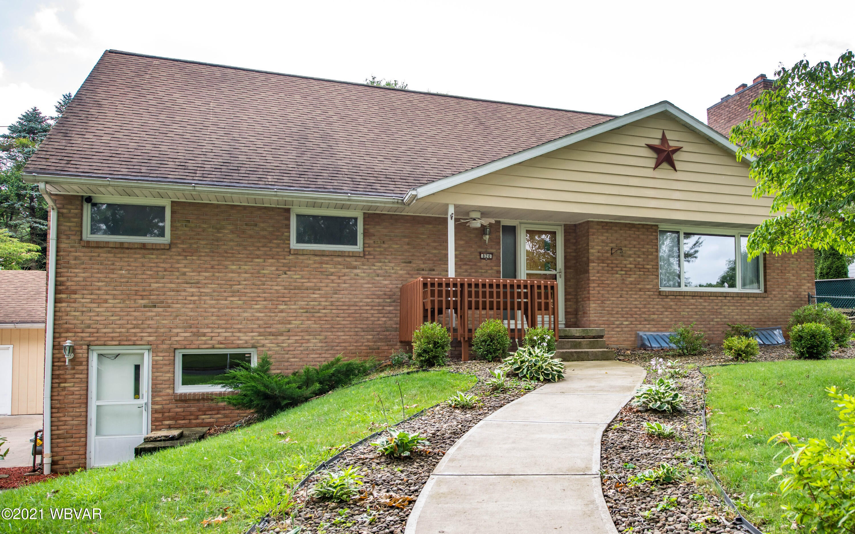 820 St Davids Road Williamsport, PA 17701 - Photo 1 of 22 Gallery Image 1