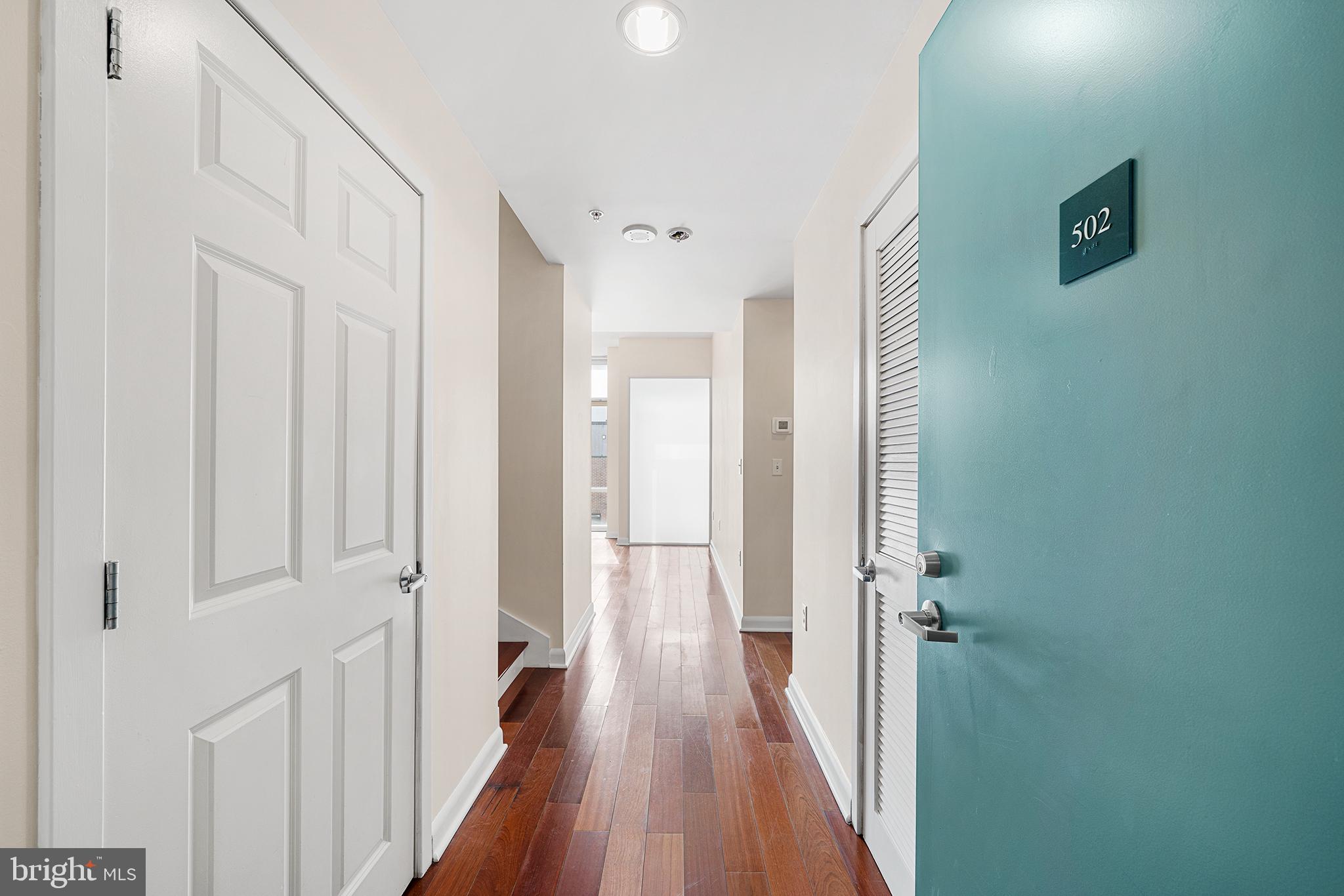 22 South Front Street, Unit 502 Philadelphia, PA 19106 - Photo 28 of 38 Unit entrance