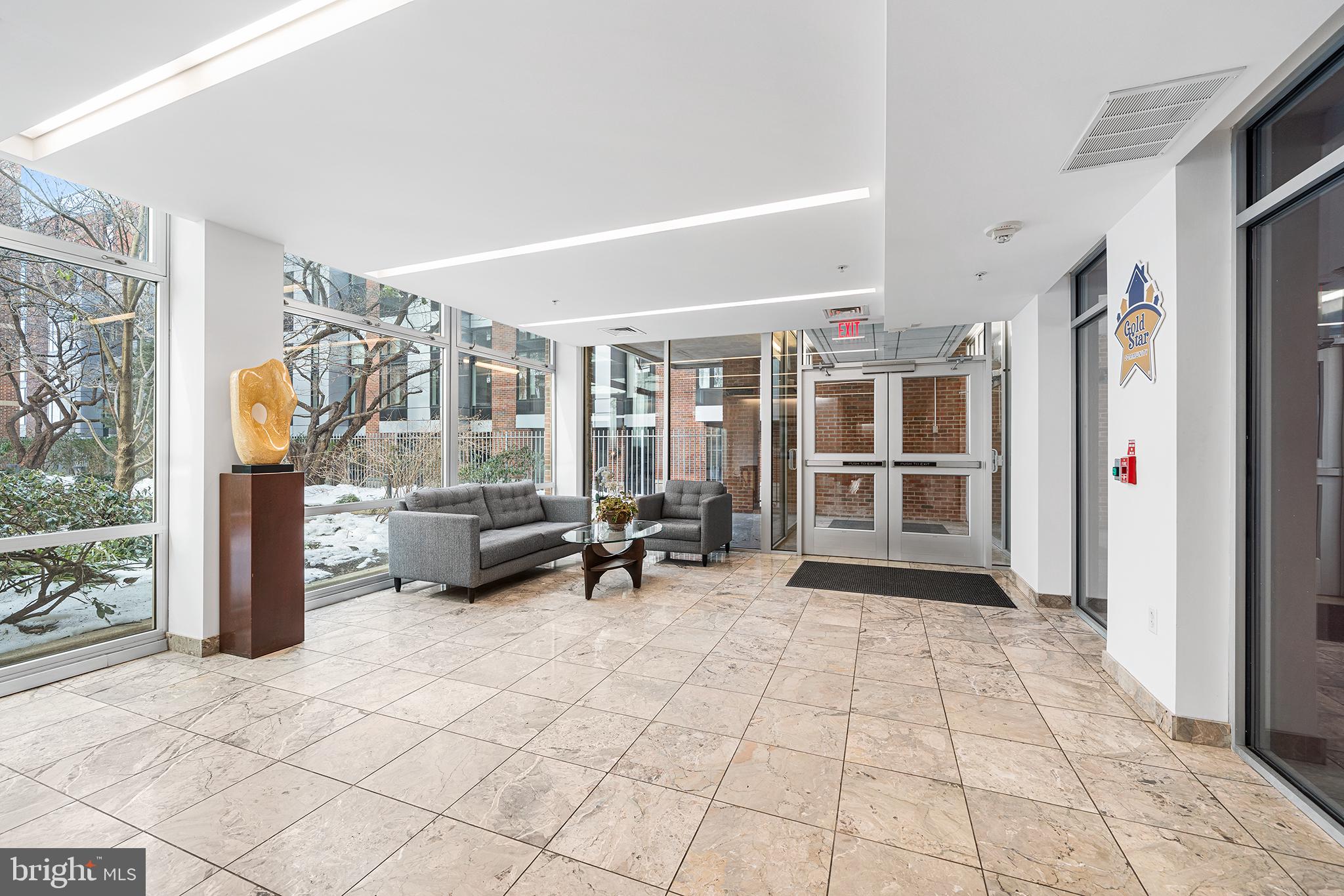 22 South Front Street, Unit 502 Philadelphia, PA 19106 - Photo 30 of 38 Lobby