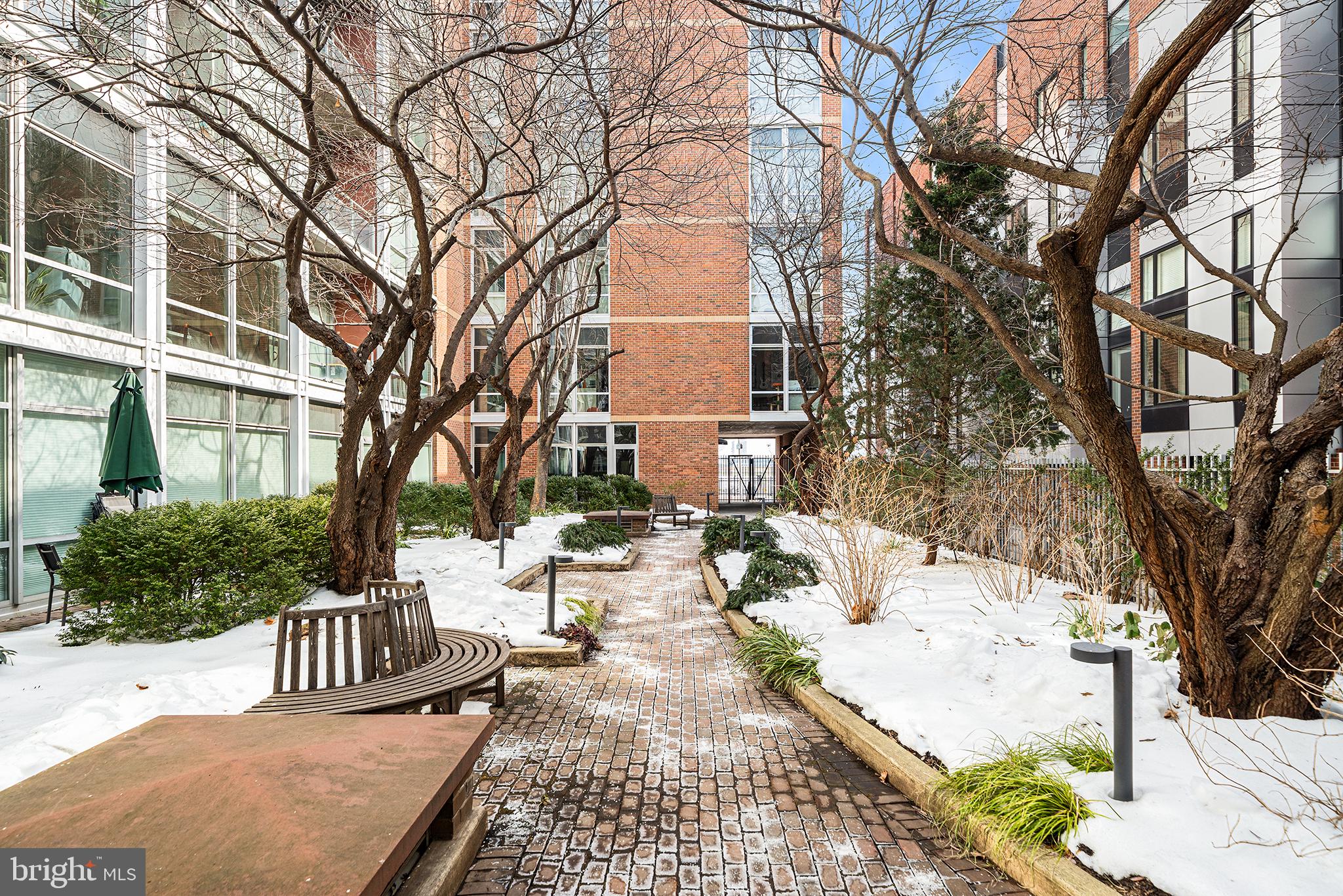 22 South Front Street, Unit 502 Philadelphia, PA 19106 - Photo 33 of 38