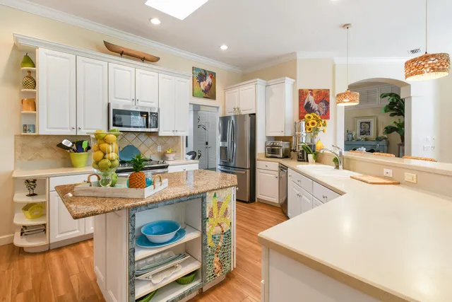 $899,000 | 7831 Southeast Windjammer Way, Hobe Sound, FL 33455