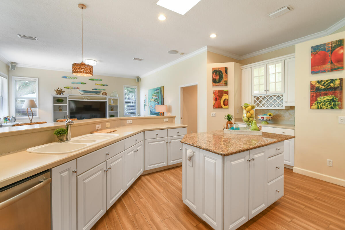 7831 Southeast Windjammer Way Hobe Sound, FL 33455 - Photo 18 of 80 DSC_4425