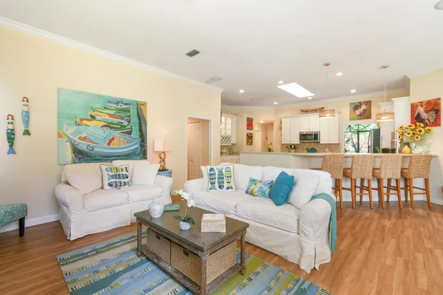 $899,000 | 7831 Southeast Windjammer Way, Hobe Sound, FL 33455