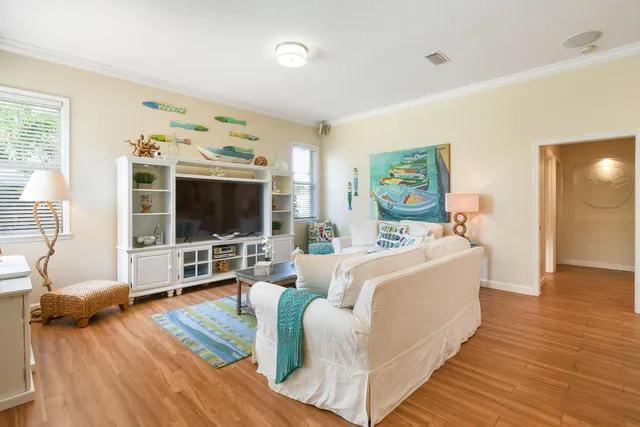 $899,000 | 7831 Southeast Windjammer Way, Hobe Sound, FL 33455