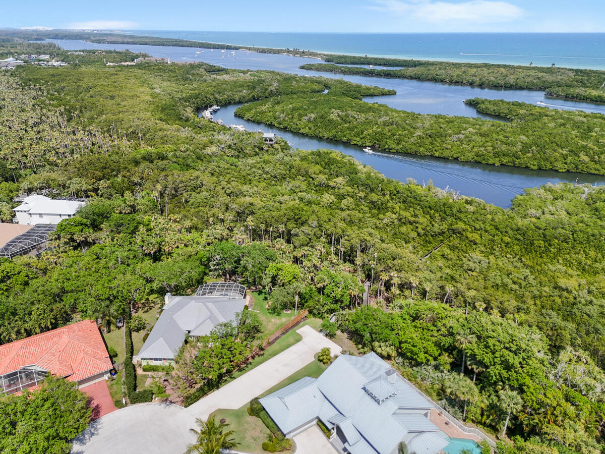 7831 Southeast Windjammer Way Hobe Sound, FL 33455 - Photo 59 of 80 DJI_20250314135415_0966_D