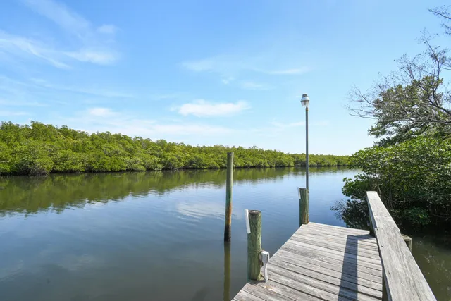 $899,000 | 7831 Southeast Windjammer Way, Hobe Sound, FL 33455