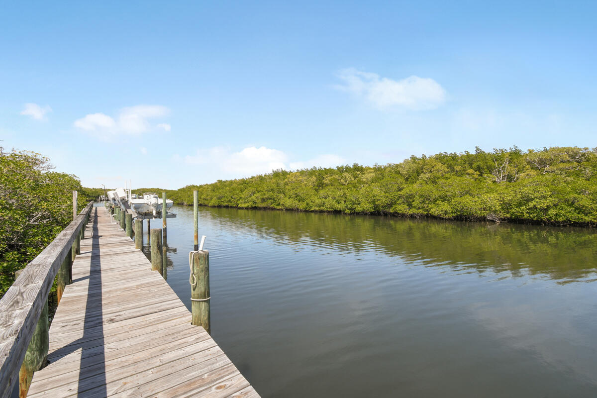 7831 Southeast Windjammer Way Hobe Sound, FL 33455 - Photo 70 of 80 DSC_4473
