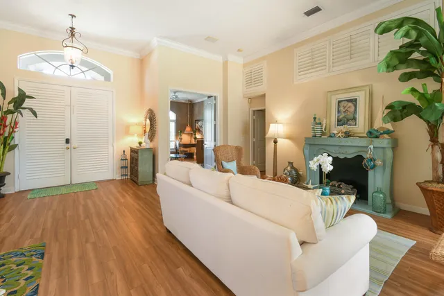 $899,000 | 7831 Southeast Windjammer Way, Hobe Sound, FL 33455