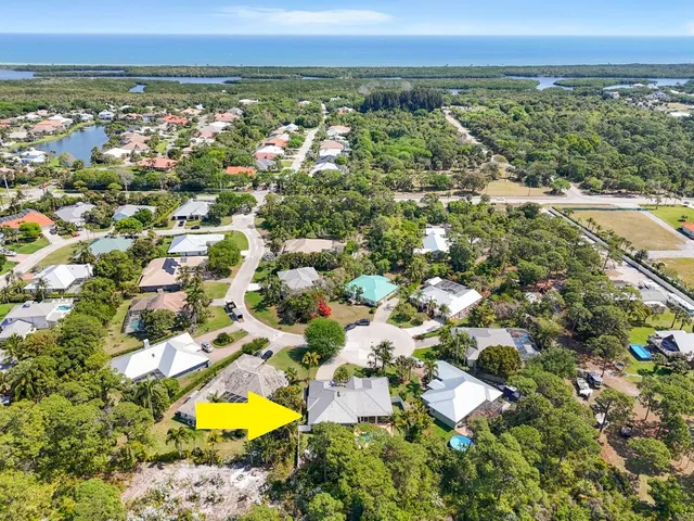 $899,000 | 7831 Southeast Windjammer Way, Hobe Sound, FL 33455