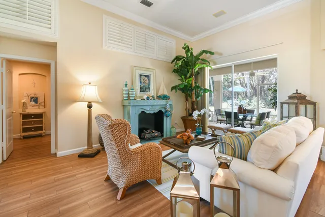 $899,000 | 7831 Southeast Windjammer Way, Hobe Sound, FL 33455