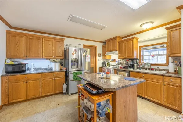 $200,000 | 6421 State Highway, Doniphan, MO 63935