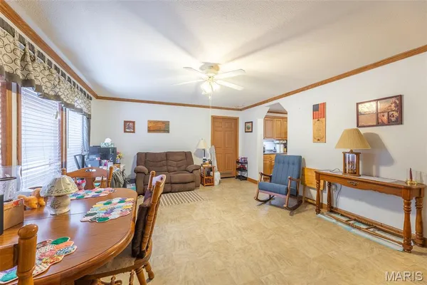 $200,000 | 6421 State Highway, Doniphan, MO 63935