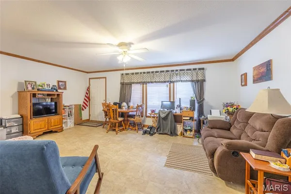 $200,000 | 6421 State Highway, Doniphan, MO 63935