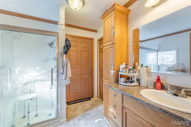 $200,000 | 6421 State Highway, Doniphan, MO 63935